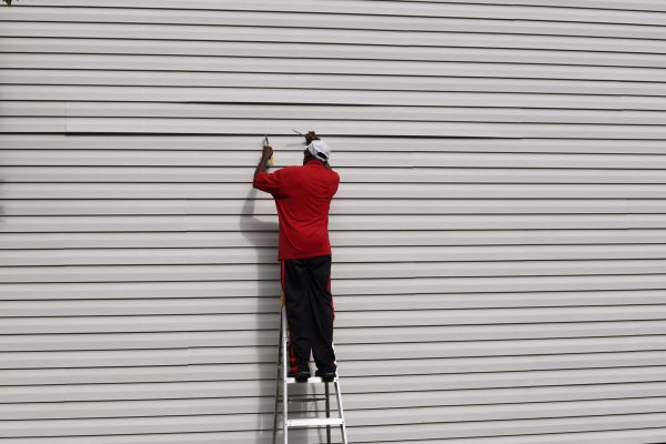 Loose Siding Repair in San Rafael